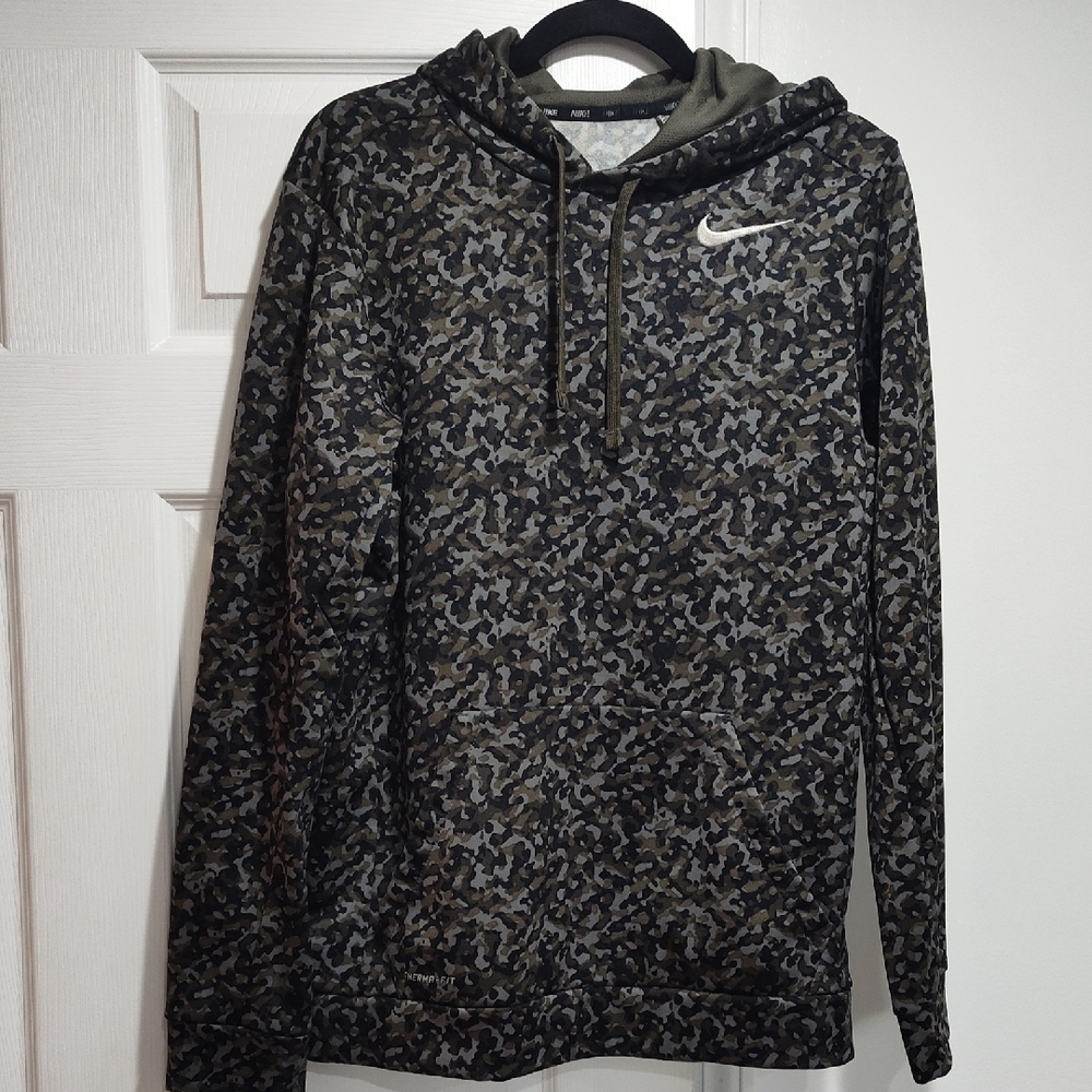 Nike Therma-Fit Black & Olive Green Camouflage Hoodie Sweatshirt in Size Medium